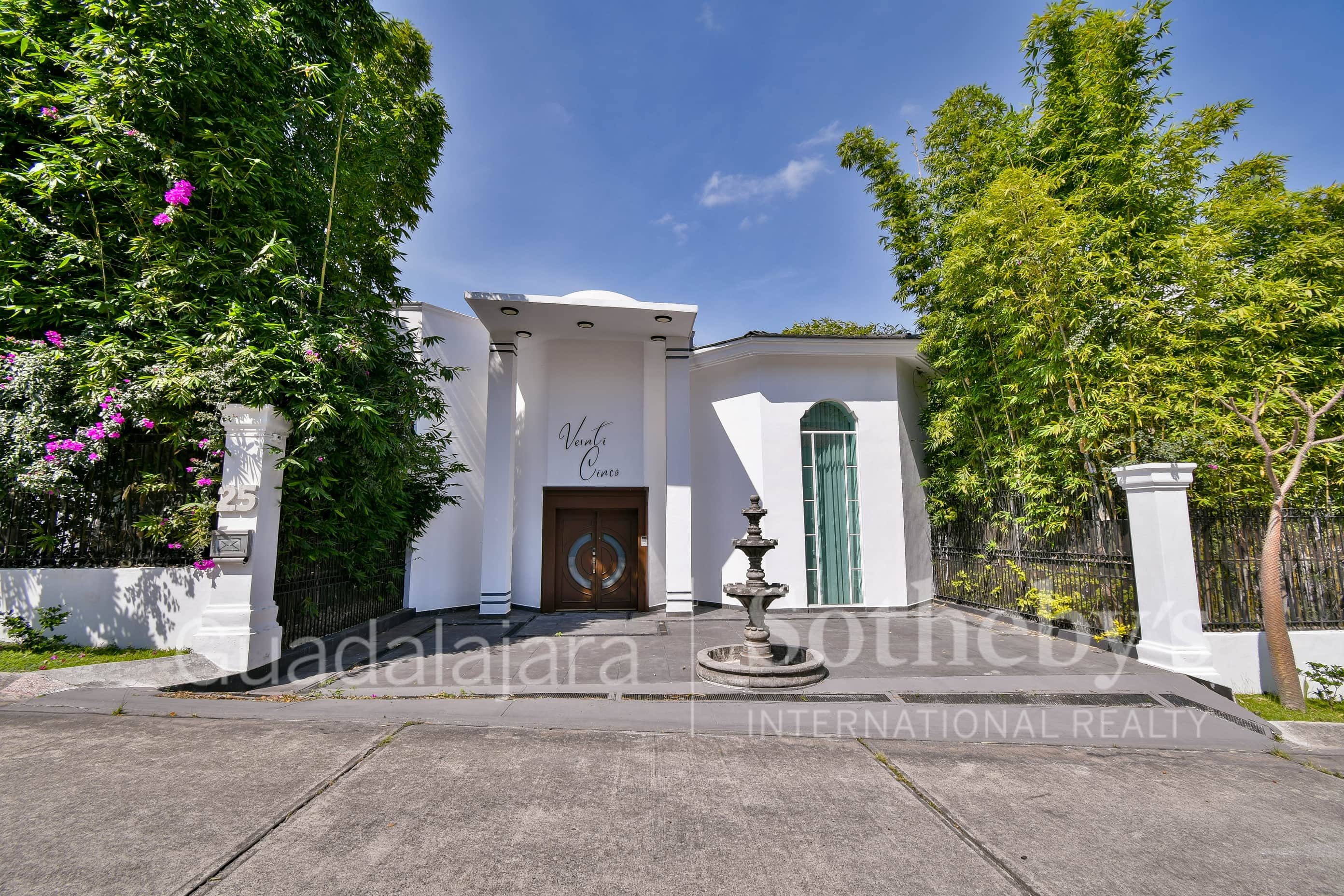 CASA ÁLAMOS | PUERTA DE HIERRO