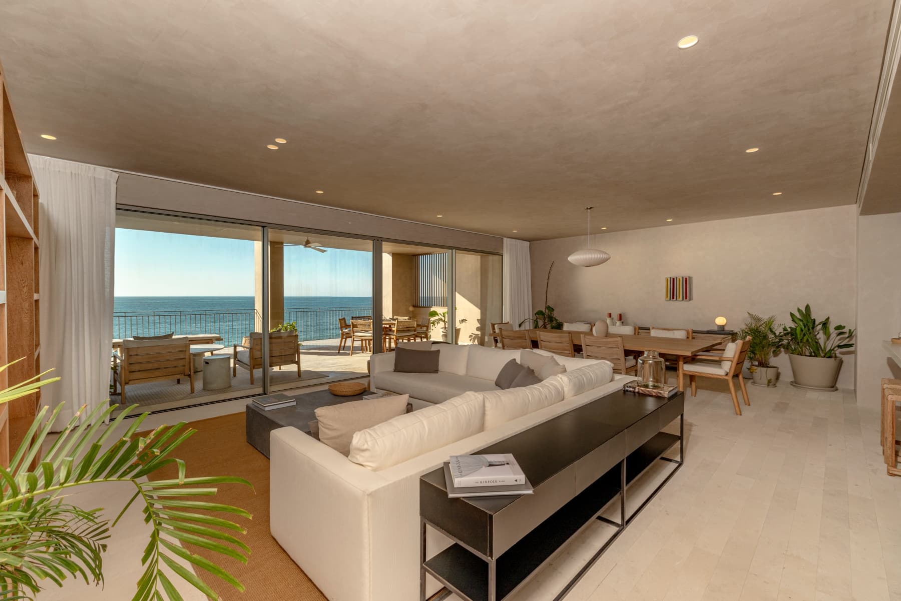 UAVI 3 -301 | A sublime beachfront lifestyle, Litibú