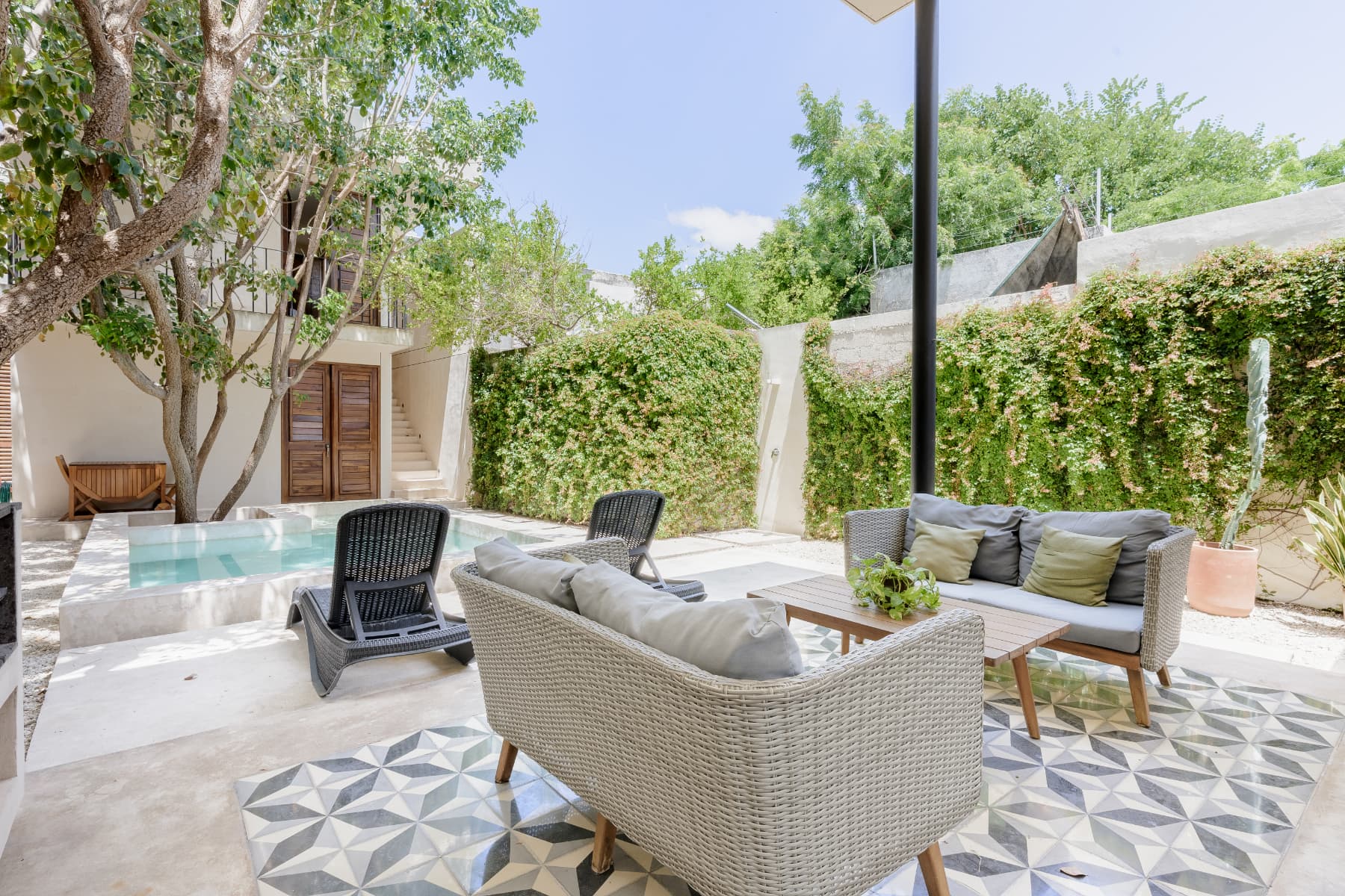 Private Colonial Oasis