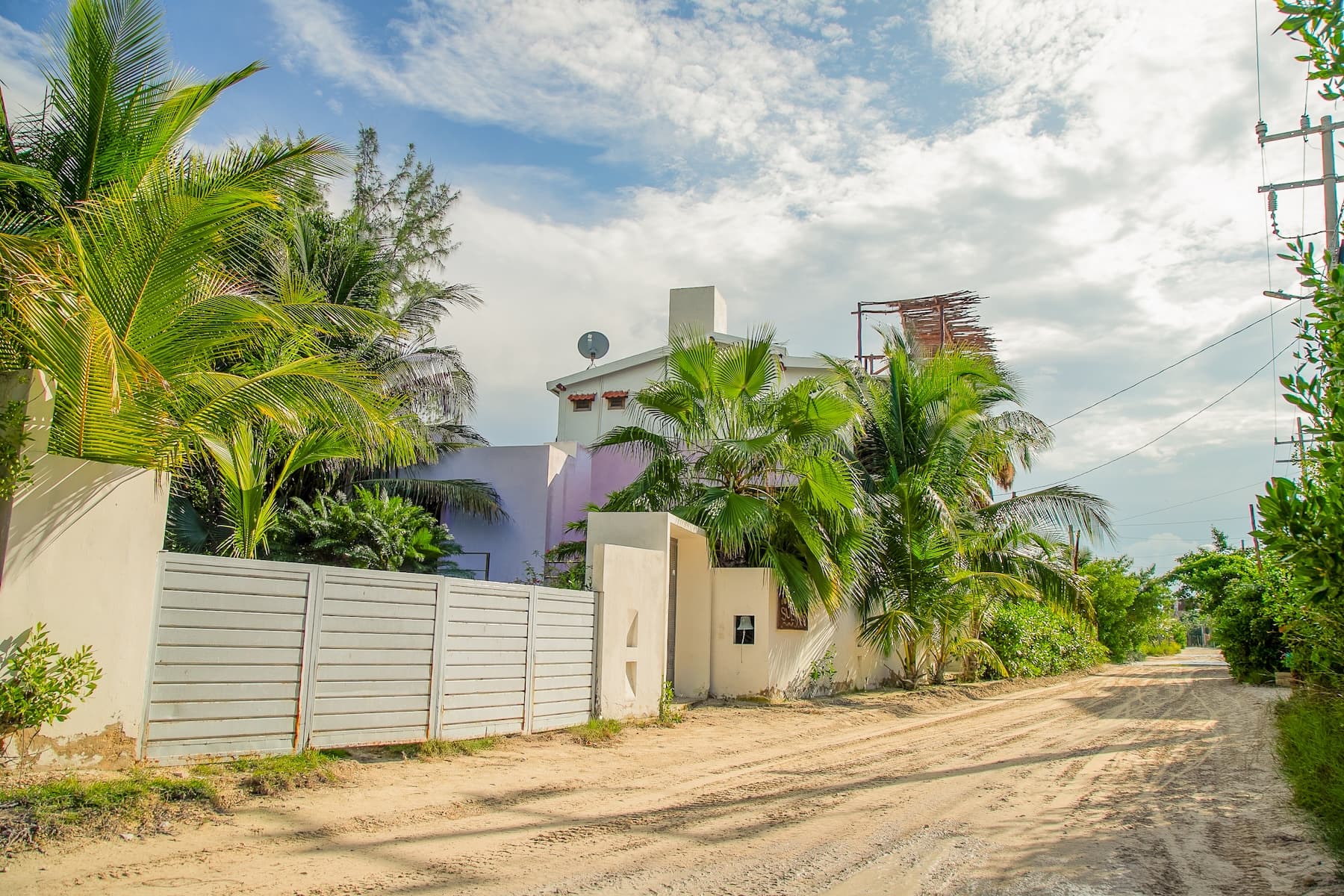 Tropical Living with Contemporary Design in Holbox Island
