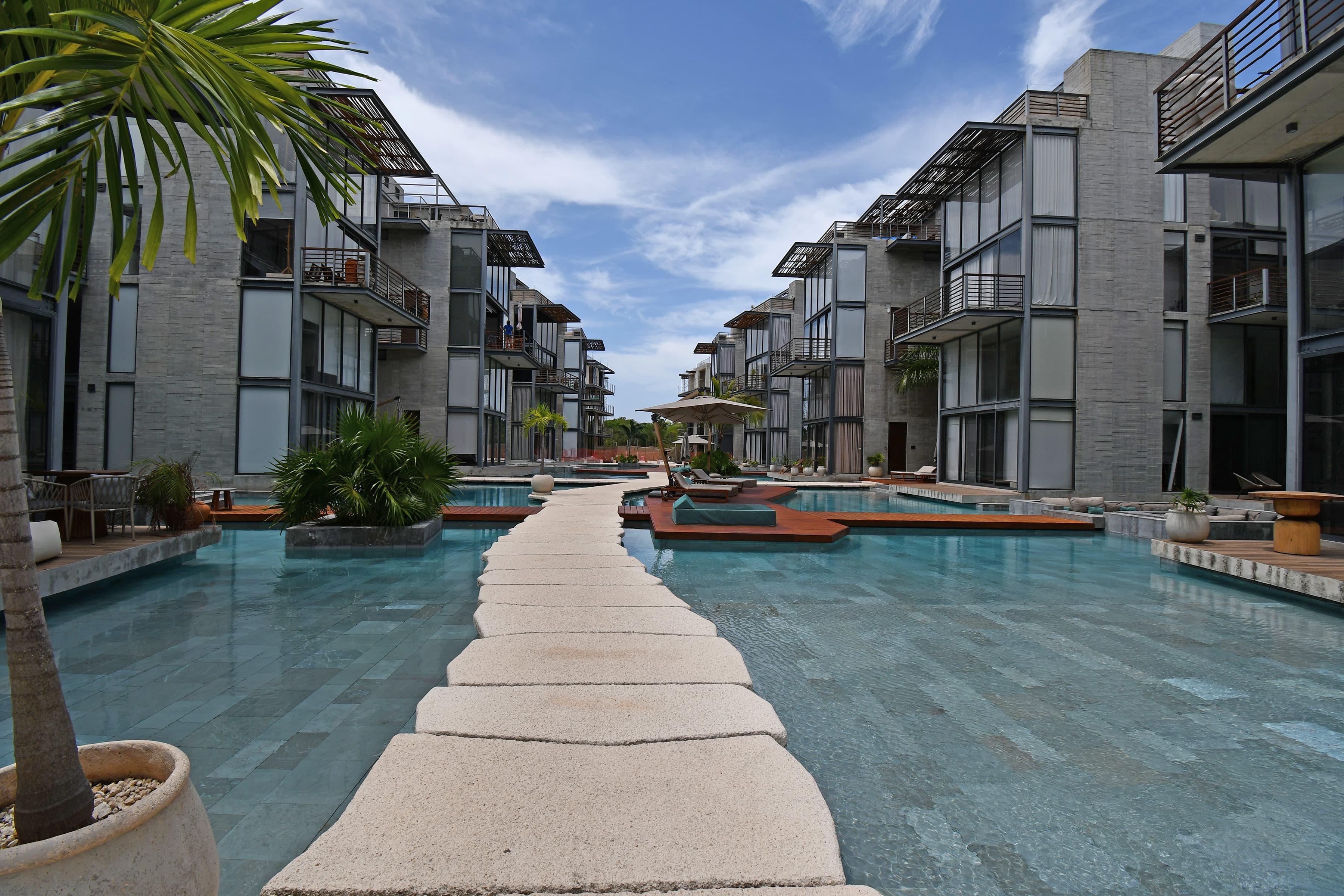 Exclusive Pent-house with Private Whirlpool Tub
