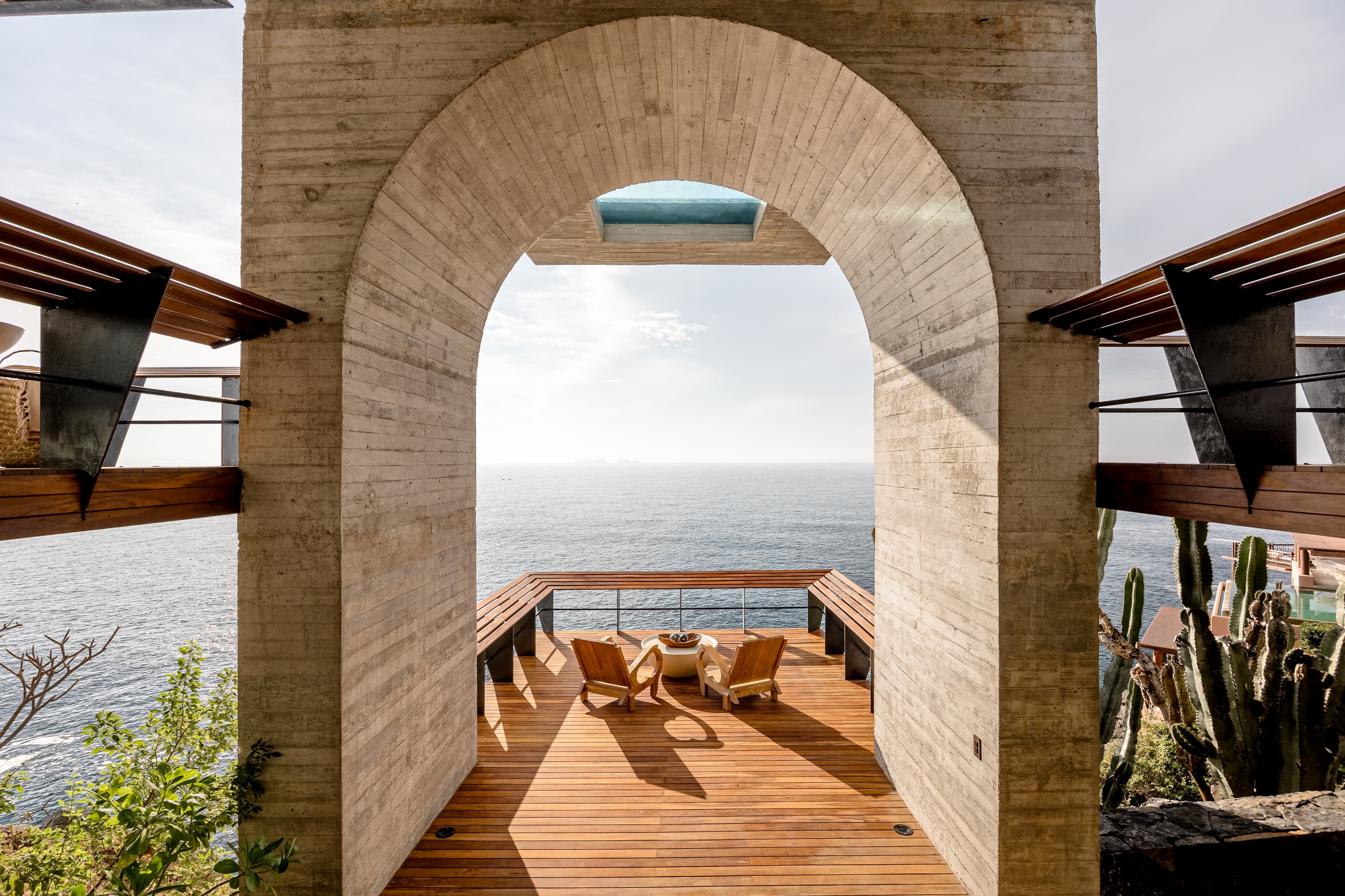 SKY POOL